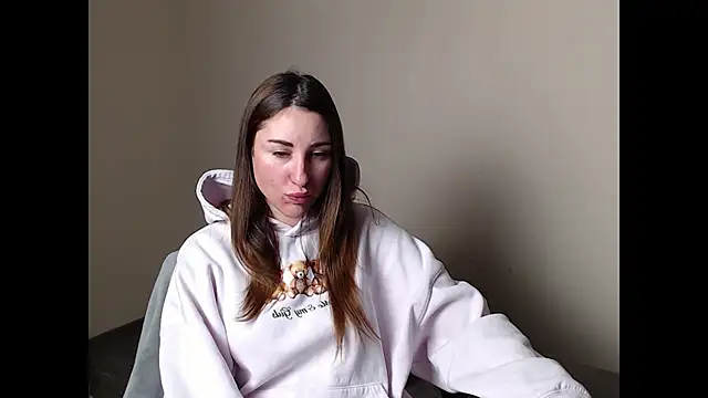 cammila horn online show from 02.03.26