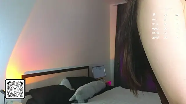 Snapshot of miaumiau_Mia chatting on 02.15.26 miaumiau Mia online show from 02.15.26