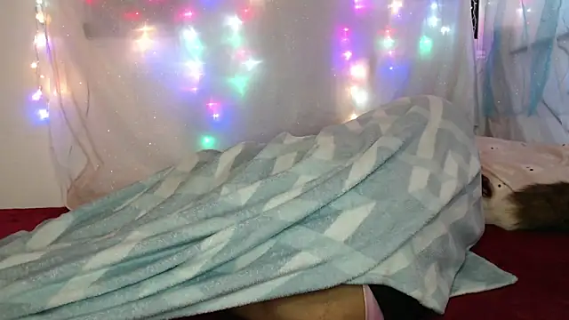 Zuley foxi online show from 03.04.26