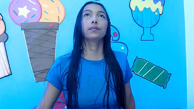 skinnysexzara18 online show from 02.13.26