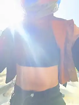 TaylorrHill online show from 06.11.26
