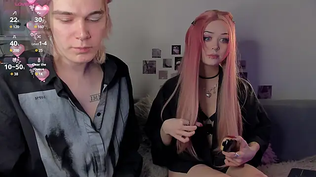 SweetheartsFriends online show from 04.30.26