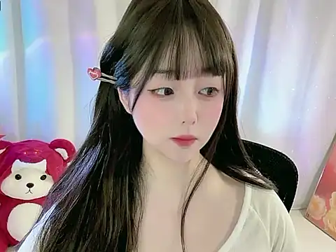 Snapshot of CLaire-5 chatting on 02.16.26 CLaire-5 online show from 02.16.26