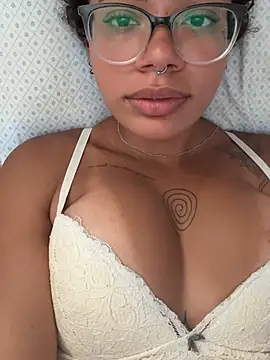 Snapshot of morceguinhapriv chatting on 02.16.26 morceguinhapriv online show from 02.16.26