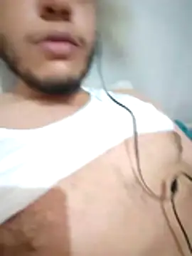 Snapshot of DrosXO chatting on 02.13.26 DrosXO online show from 02.13.26