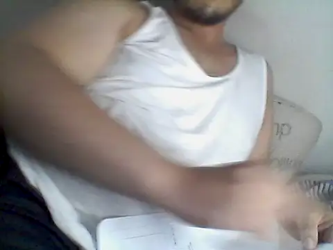 Snapshot of DrosXO chatting on 02.24.26 DrosXO online show from 02.24.26