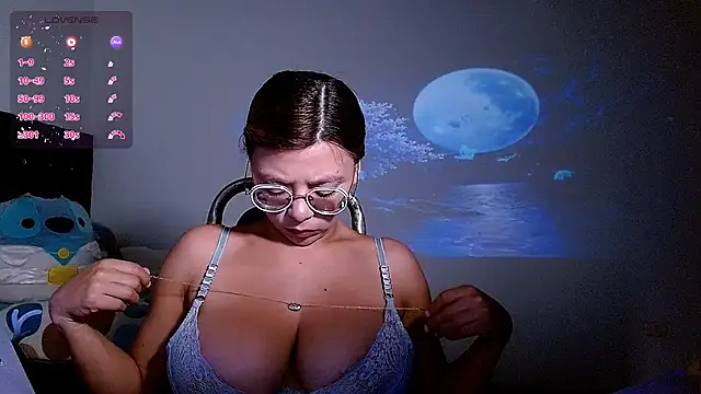 Snapshot of Princess_Venus chatting on 02.01.26 Princess Venus online show from 02.01.26