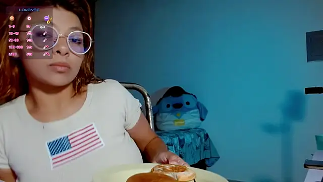 Snapshot of Princess_Venus chatting on 03.12.26 Princess Venus online show from 03.12.26