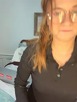 Snapshot of teenyblossom chatting on 01.16.26 teenyblossom online show from 01.16.26