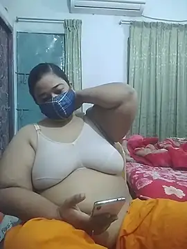 momo loves online show from 03.08.26