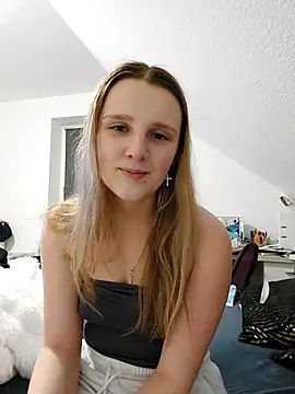 HotAlice69 online show from 02.10.26