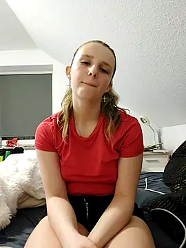 HotAlice69 online show from 03.10.26