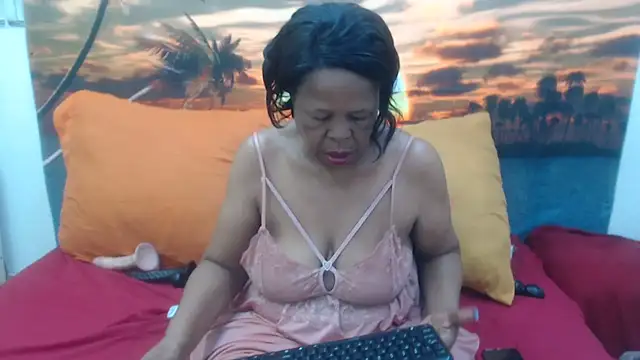 SEXY MATURExx online show from 04.23.26