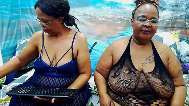 SEXY MATURExx online show from 06.30.26