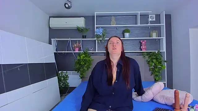 Snapshot of StephieRousee chatting on 05.22.26 StephieRousee online show from 05.22.26