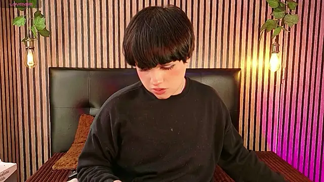 Hiddenhotcake online show from 04.23.26