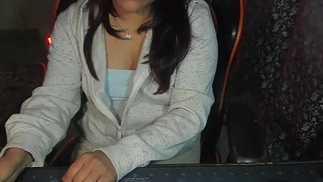 Snapshot of Tannushree chatting on 02.03.26 Tannushree online show from 02.03.26