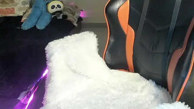 Snapshot of Tannushree chatting on 03.24.26 Tannushree online show from 03.24.26