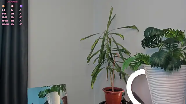 ManiJuanaa online show from 05.05.26