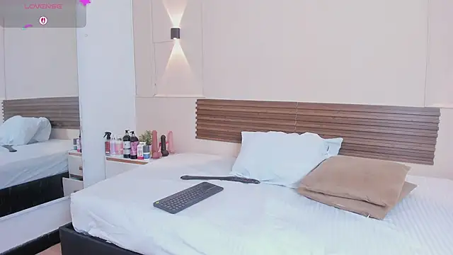 mia gold  online show from 06.27.26