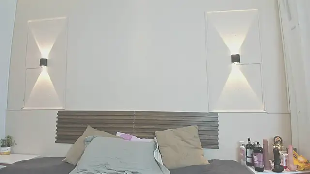 mia gold  online show from 07.01.26