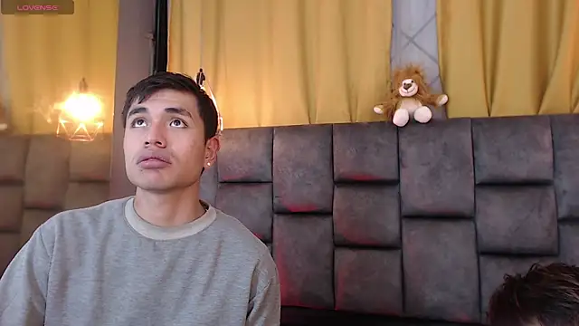 Snapshot of Maik_Russo chatting on 02.17.26 Maik Russo online show from 02.17.26