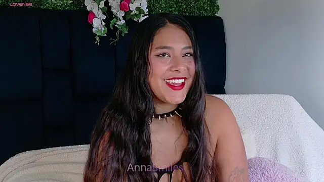 Snapshot of AnnaSmiles chatting on 07.13.26 AnnaSmiles online show from 07.13.26