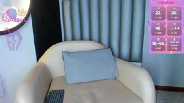 Luna  02 online show from 06.10.26