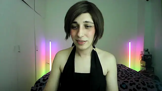 HoneyValentine online show from 04.30.26