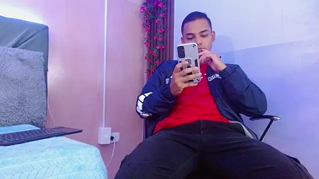 Snapshot of studentdeivy_ chatting on 02.04.26 studentdeivy online show from 02.04.26