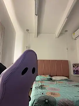 Iamcami  online show from 02.20.26