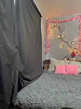 Adele Shy  online show from 02.16.26