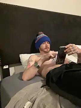 Snapshot of Nico2Nasty chatting on 04.21.26 Nico2Nasty online show from 04.21.26