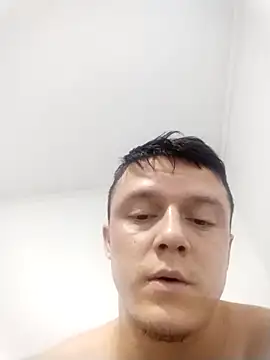 Snapshot of RAFAELQUINTEROSCAVALHEI chatting on 01.06.26 RAFAELQUINTEROSCAVALHEI online show from 01.06.26