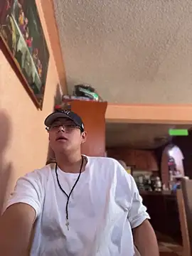 Snapshot of soyrodryp chatting on 02.15.26 soyrodryp online show from 02.15.26