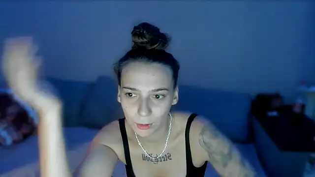 Snapshot of AnnaMized chatting on 01.09.26 AnnaMized online show from 01.09.26