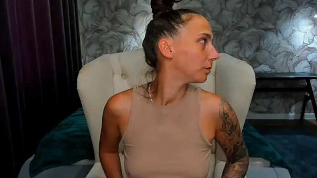 Snapshot of AnnaMized chatting on 03.28.26 AnnaMized online show from 03.28.26