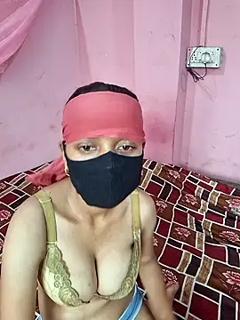 Snapshot of savitaxbhabhi chatting on 06.08.26 savitaxbhabhi online show from 06.08.26