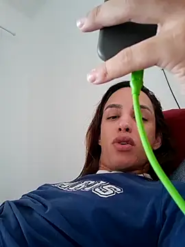 ofjuliaa online show from 04.20.26