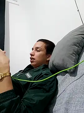 ofjuliaa online show from 05.02.26