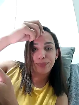 ofjuliaa online show from 05.07.26