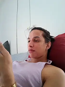 ofjuliaa online show from 05.15.26