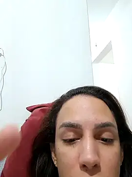 ofjuliaa online show from 05.17.26