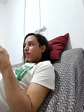 ofjuliaa online show from 05.21.26
