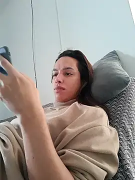 ofjuliaa online show from 05.25.26