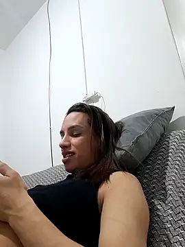 ofjuliaa online show from 05.28.26