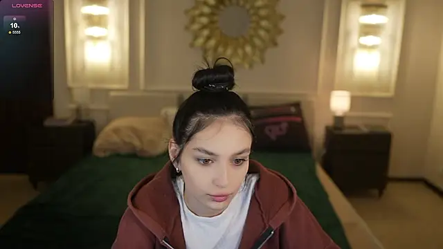 Snapshot of Mila_Rose054 chatting on 03.02.26 Mila Rose054 online show from 03.02.26