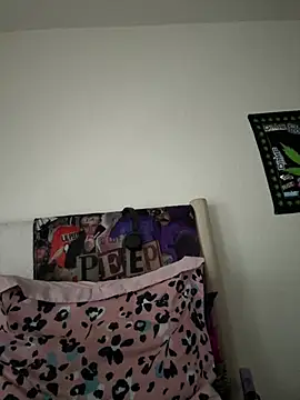 Tamiii420 online show from 05.22.26