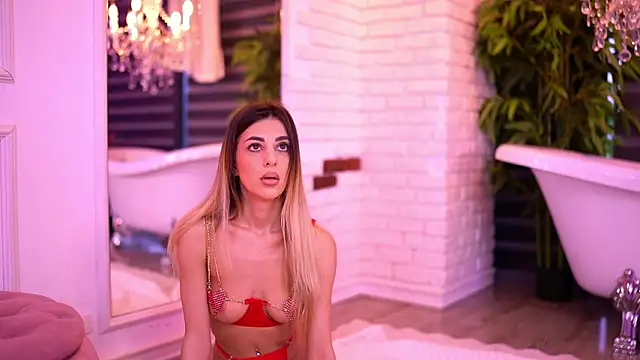 Snapshot of ItsIvyLicious chatting on 02.04.26 ItsIvyLicious online show from 02.04.26