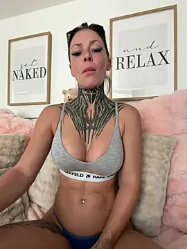 TittenTina online show from 07.15.26